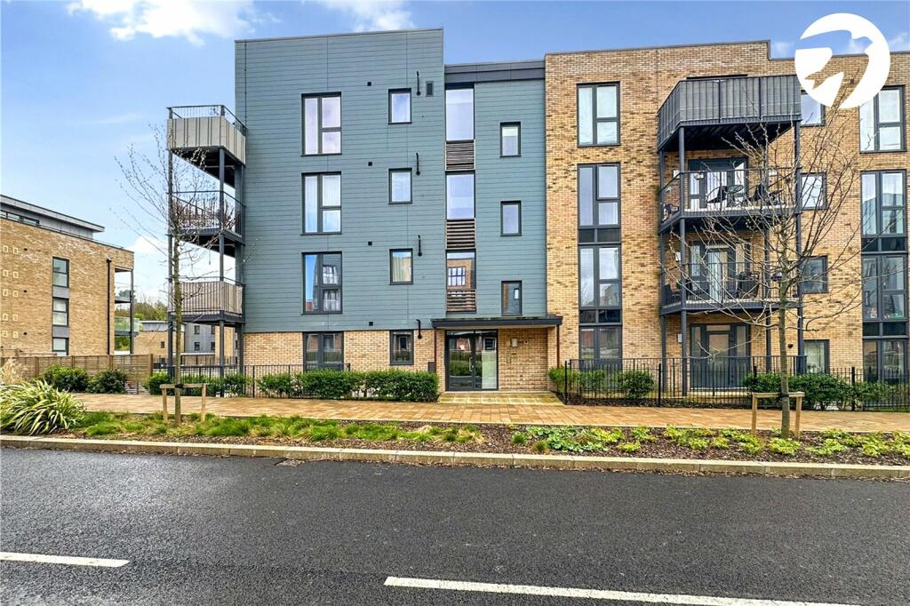 2 bedroom flat for sale in Norman Lane, Castle Hill, Ebbsfleet Valley