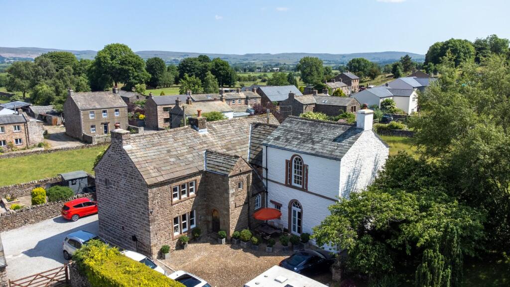 5 bedroom character property for sale in Winton, Kirkby Stephen, CA17