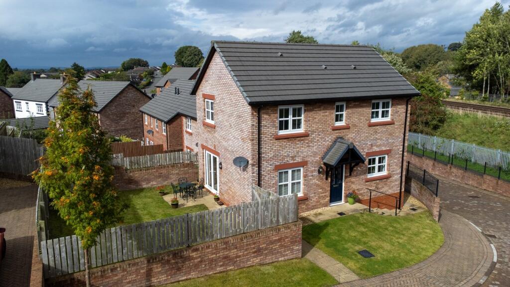 3 bedroom detached house for sale in Goldington Drive, Bongate Cross