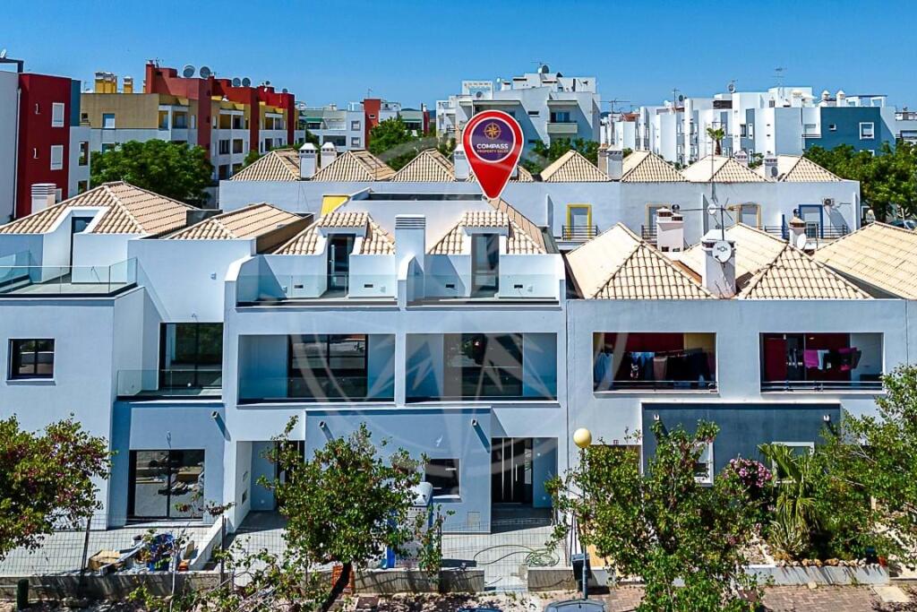 Main image of property: Algarve, Tavira (Santa Maria e Santiago)