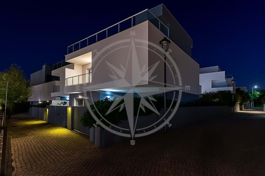 Main image of property: Algarve, Tavira (Santa Maria e Santiago)