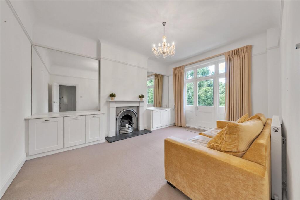 Main image of property: Ashworth Mansions, Grantully Road, Maida Vale, London, W9