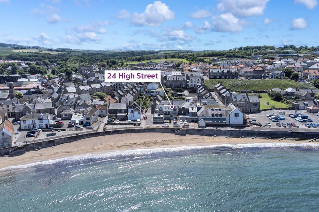2 bedroom flat for sale in 24 High Street, Eyemouth, TD14