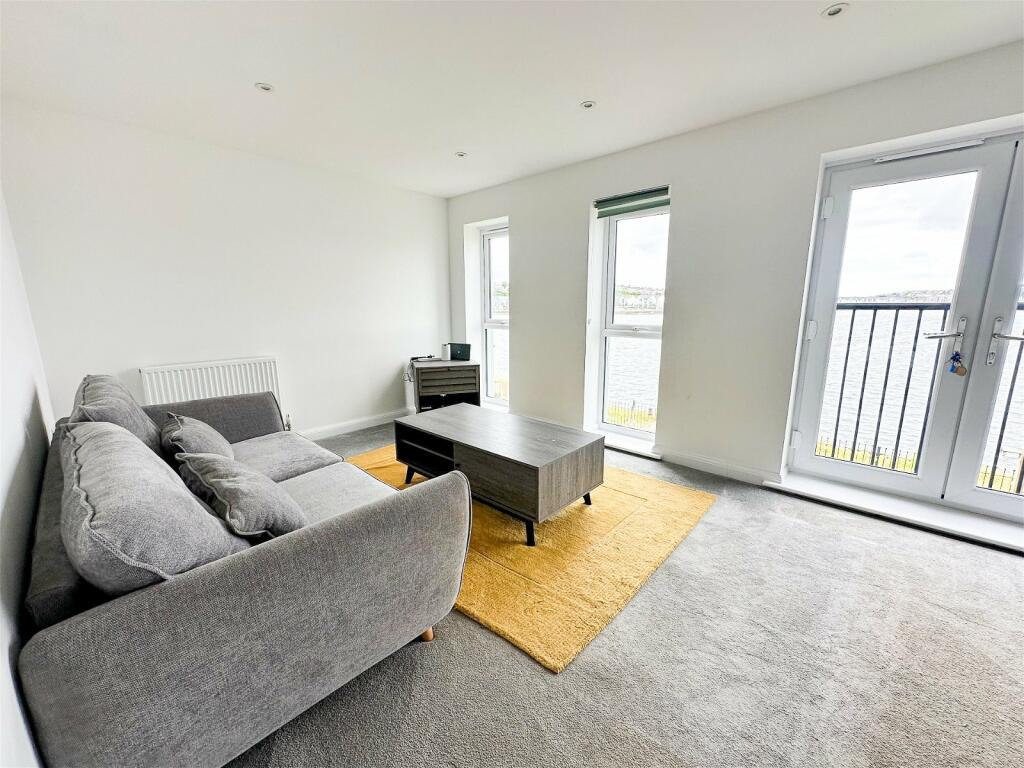 Additional property image - FFordd Wallace, Barry, Vale of Glamorgan
