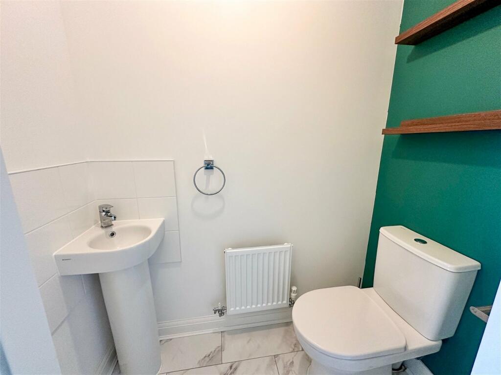 Additional property image - FFordd Wallace, Barry, Vale of Glamorgan