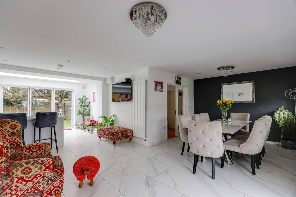 Additional property image - Whitcliffe Drive, Penarth