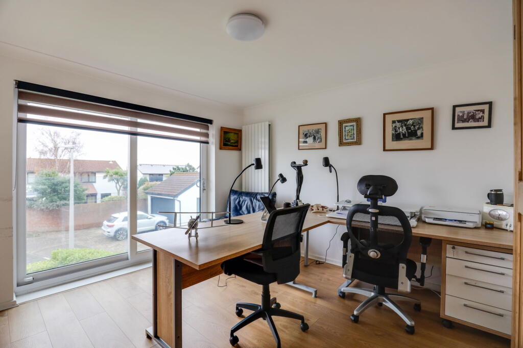 Additional property image - Whitcliffe Drive, Penarth