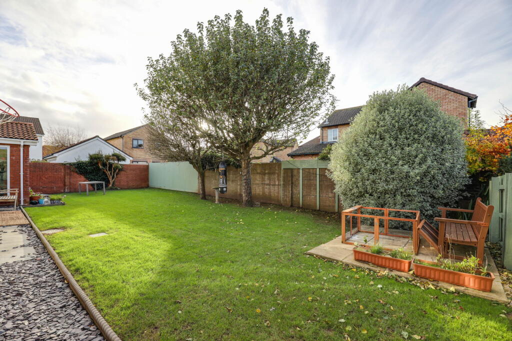 Additional property image - Whitcliffe Drive, Penarth