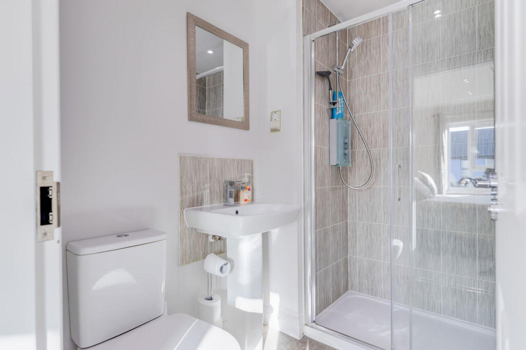 Additional property image - Ffordd Pentre, Barry