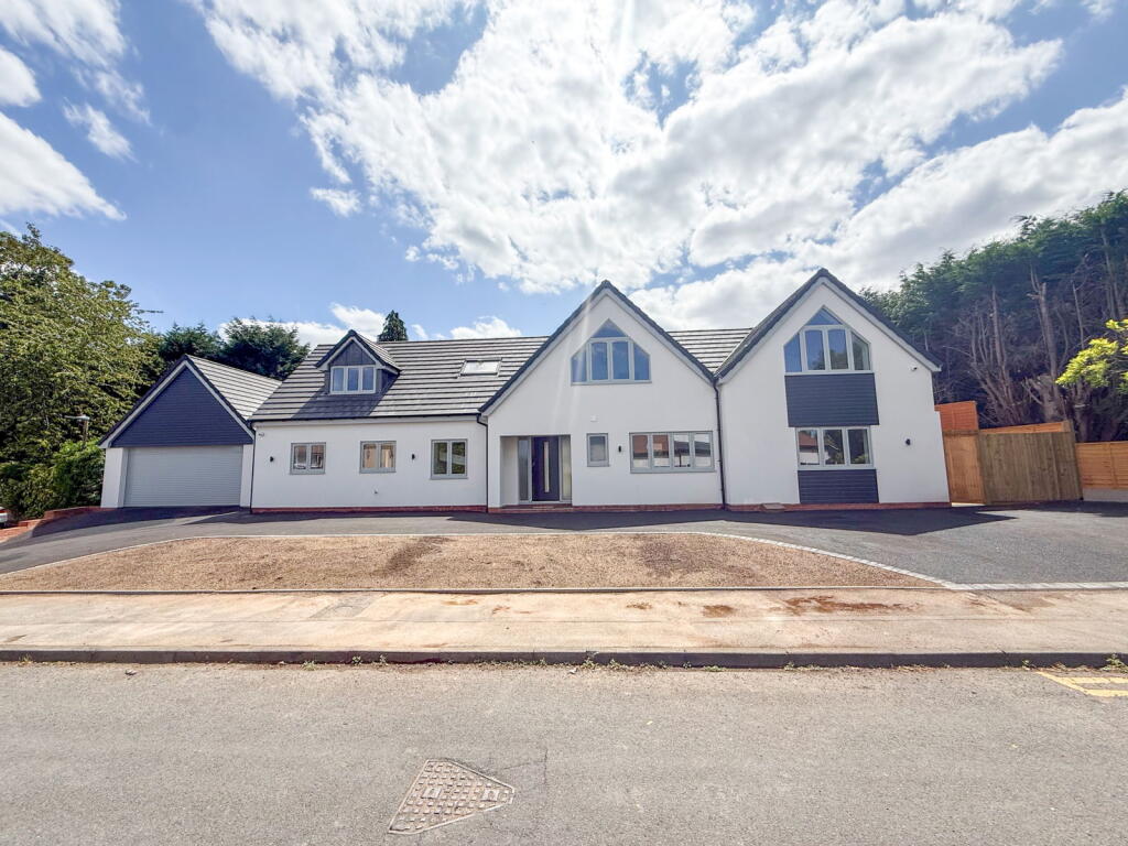 Main image of property: Monwood Grove, Solihull, B91
