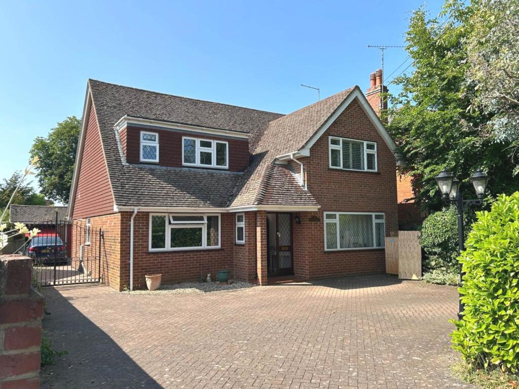 Main image of property: Grove Road, Sonning Common, South Oxfordshire
