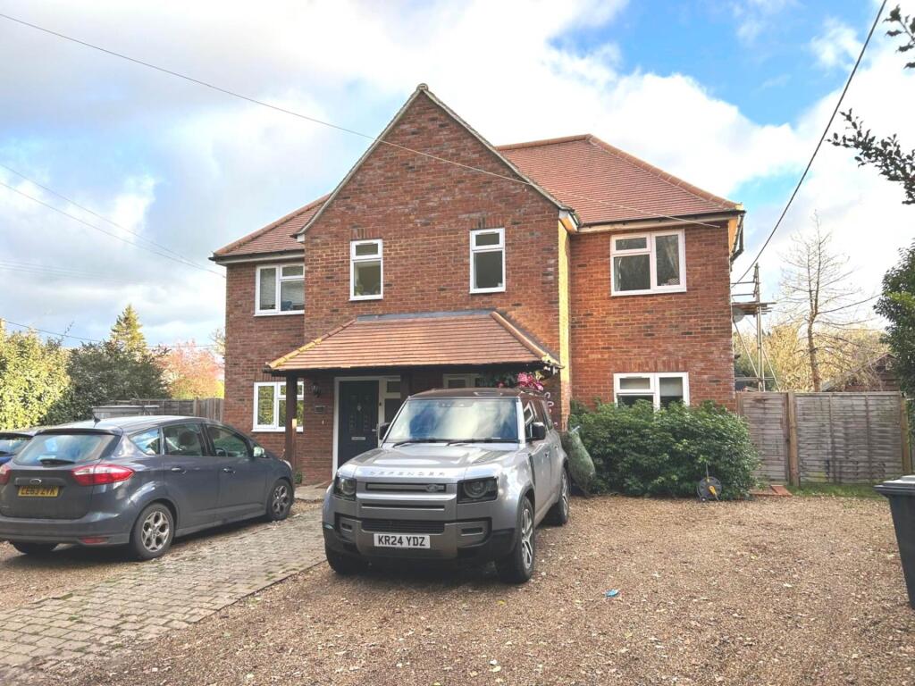 Main image of property: The Burrow, Bird In Hand Lane, Sonning Common, South Oxfordshire