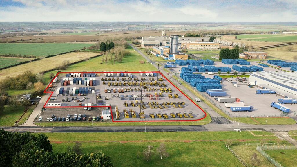 226406_IM02_F01 RedOutline_S.jpg