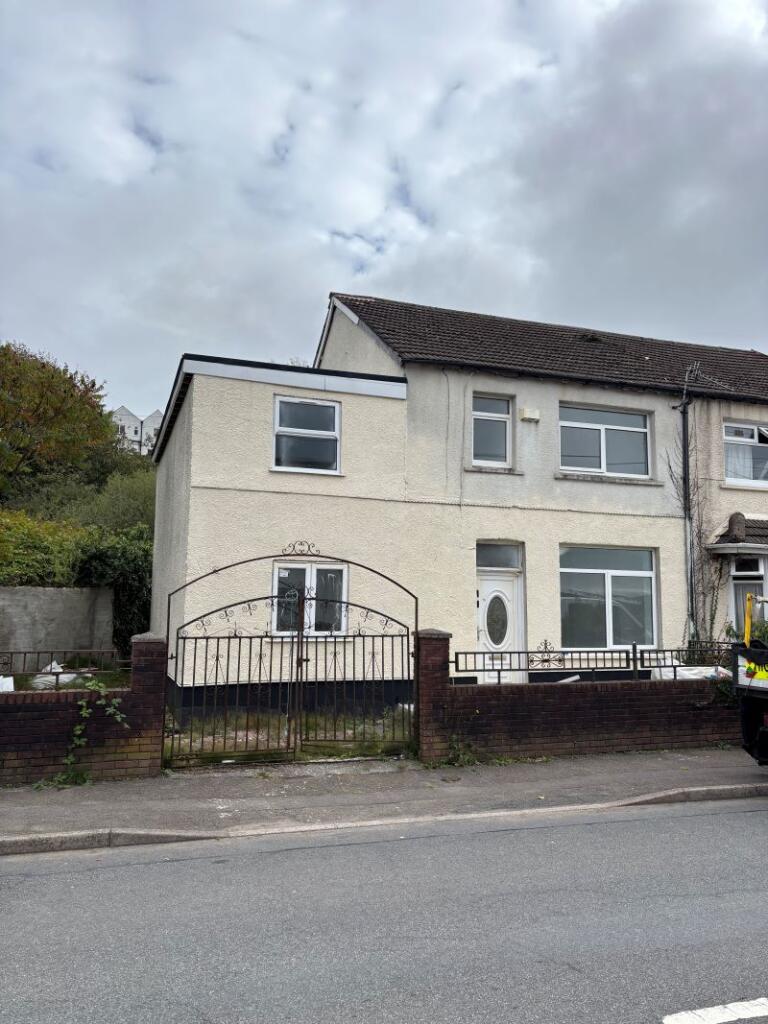 Main image of property: 29 Danygraig Road, Neath, West Glamorgan, SA11 1UB