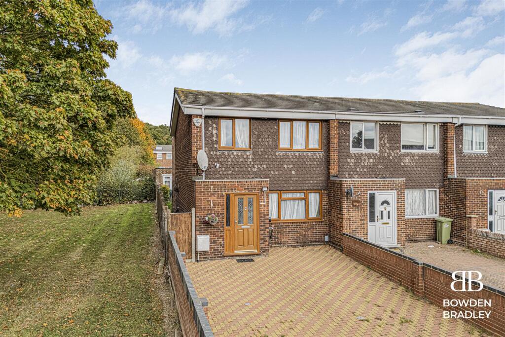 3 bedroom semi-detached house