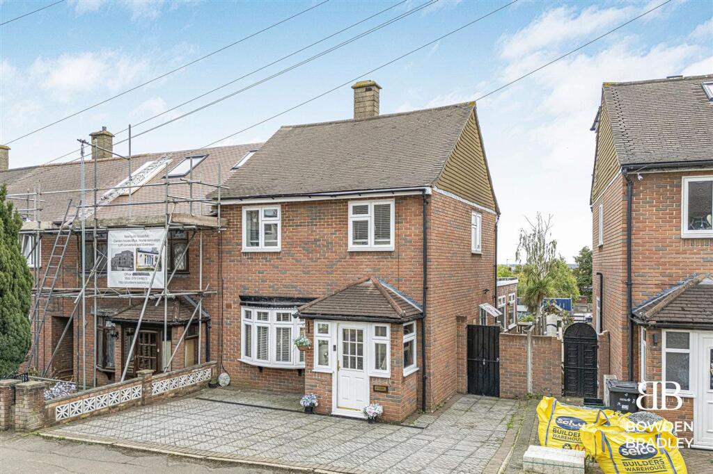 Main image of property: Verderers Road, Chigwell, IG7