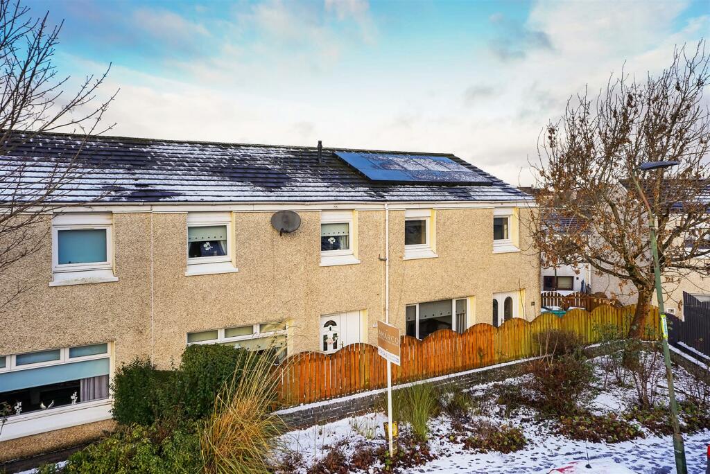 3 bedroom terraced house for sale in Asher Road, Chapelhall, ML6