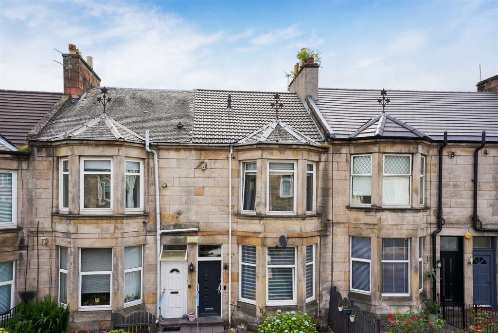 2 bedroom flat for sale in Carradale Street, Coatbridge, ML5
