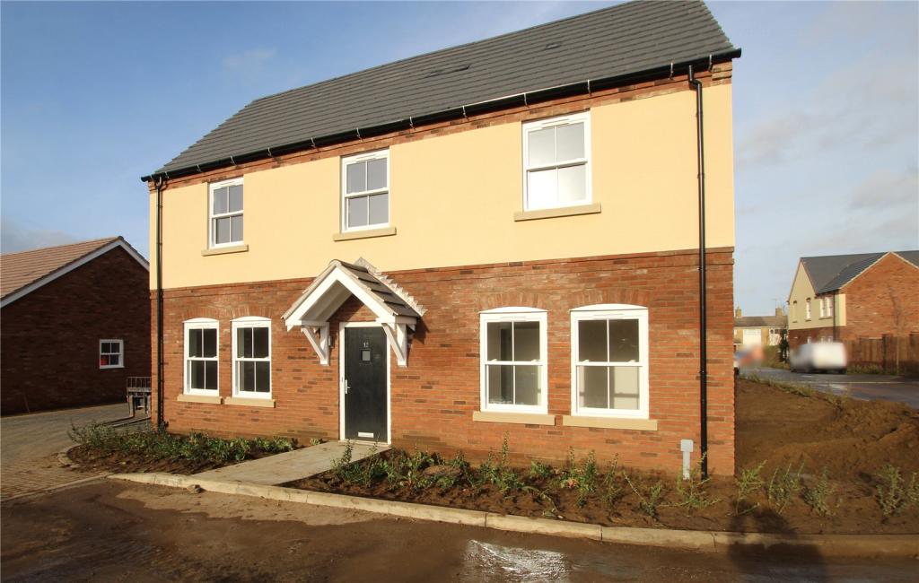 5 bedroom detached house for sale in Fletton Drive, Newton Longville