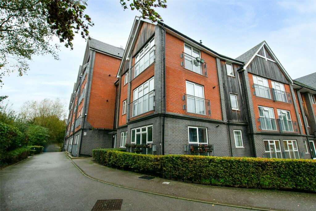 2 bedroom apartment for sale in Millward Drive, Bletchley, Bucks, MK2