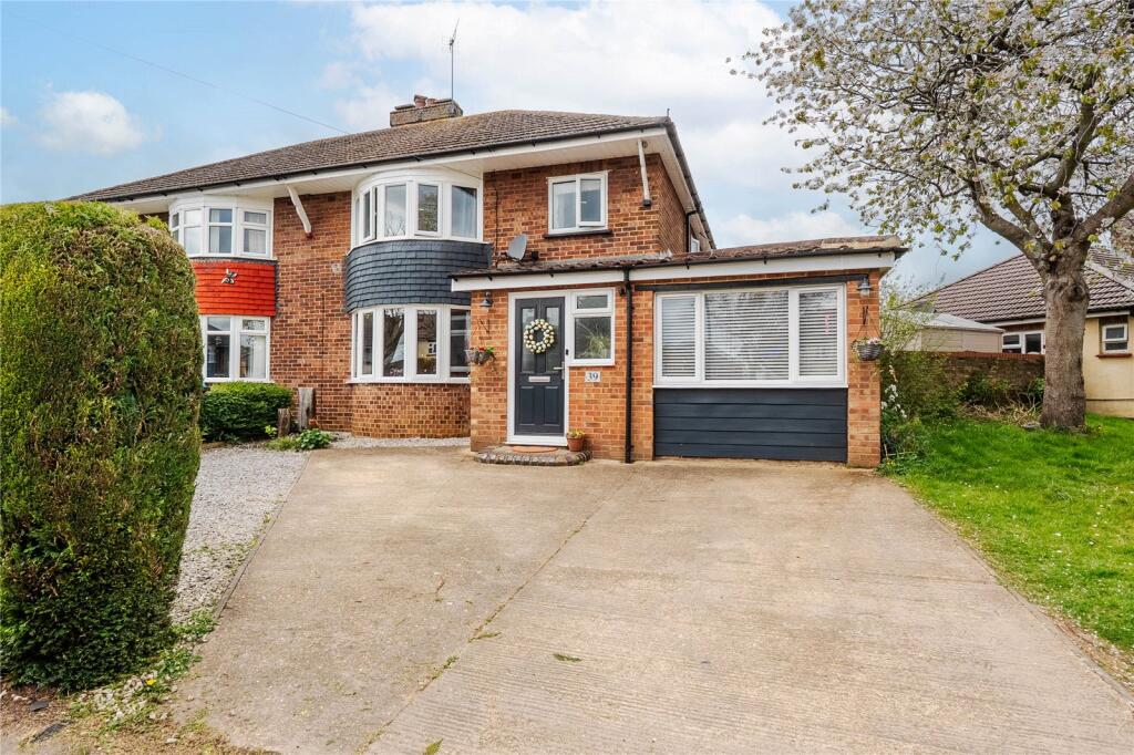 Main image of property: St Catherines Avenue, Bletchley, Milton Keynes, MK3