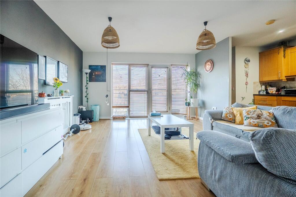 Main image of property: Coleman House, 10 Watling Street, Fenny Stratford, Milton Keynes, MK2