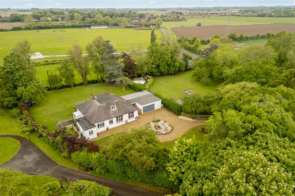 5 bedroom detached house for sale in House, Wyberton, PE21