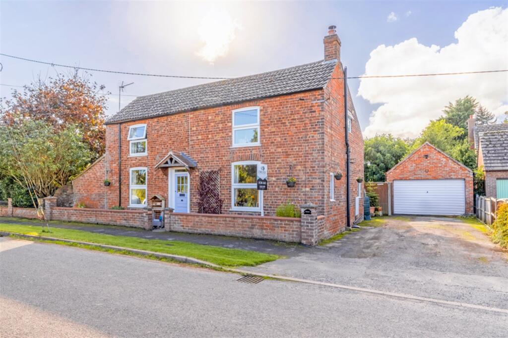 Main image of property: Fernlea, PE20