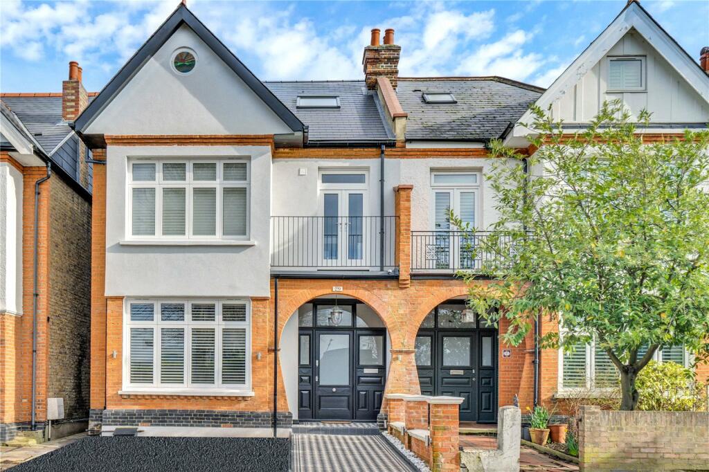 Main image of property: Roehampton Lane, Putney, London, SW15
