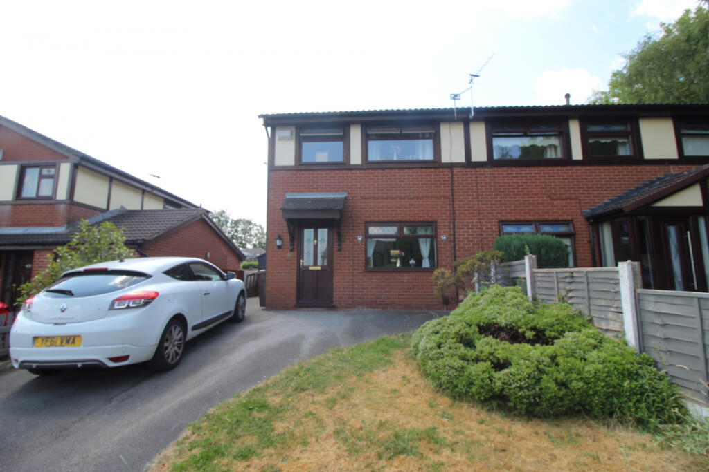 3 bedroom semidetached house for sale in Havercroft Close, Wigan, WN3