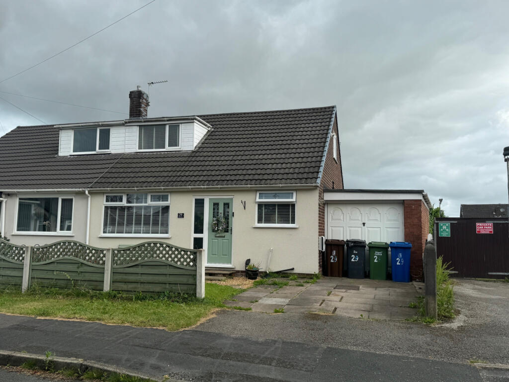 3 bedroom semidetached house for sale in Miles Lane, Shevington, WN6