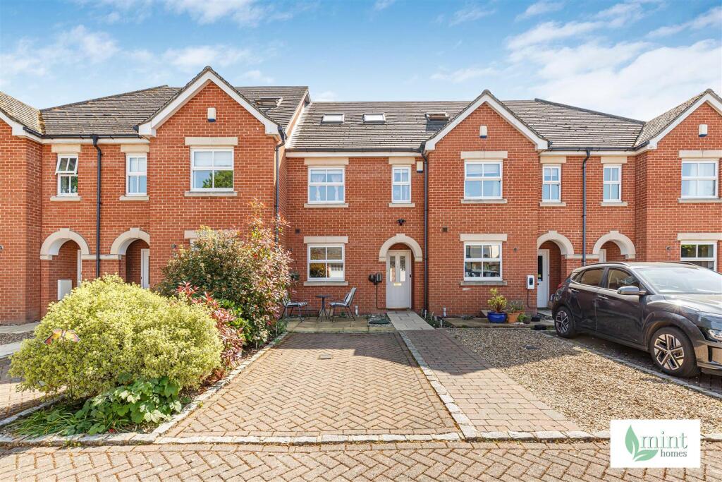 Main image of property: Holly Gate, Addlestone