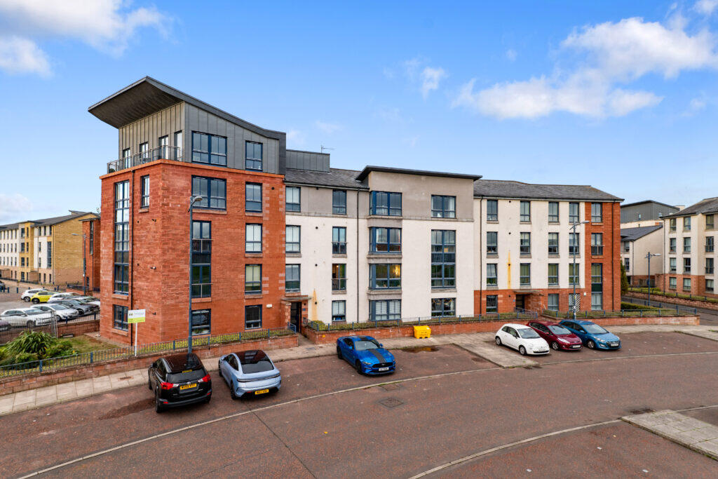 Main image of property: Richmond Park Gardens, Oatlands