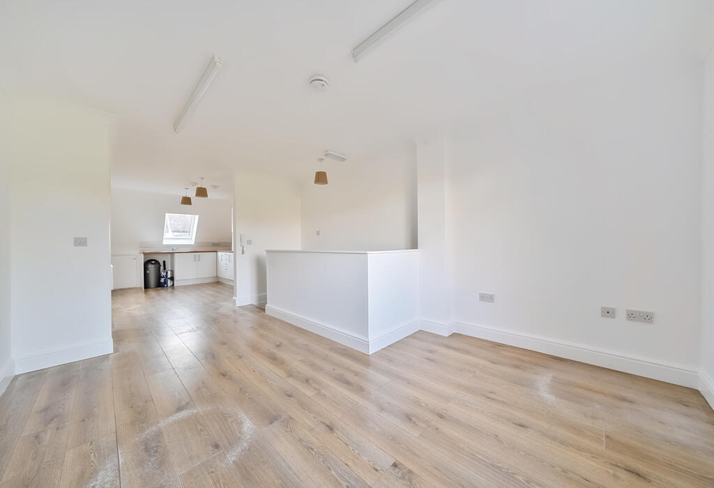 Additional property image - Petts Wood Road, Petts Wood, Orpington, BR5 1LG