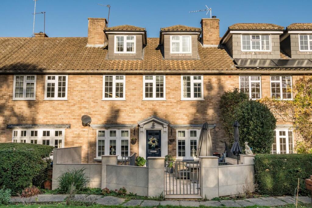 Main image of property: Logs Hill, Chislehurst, BR7