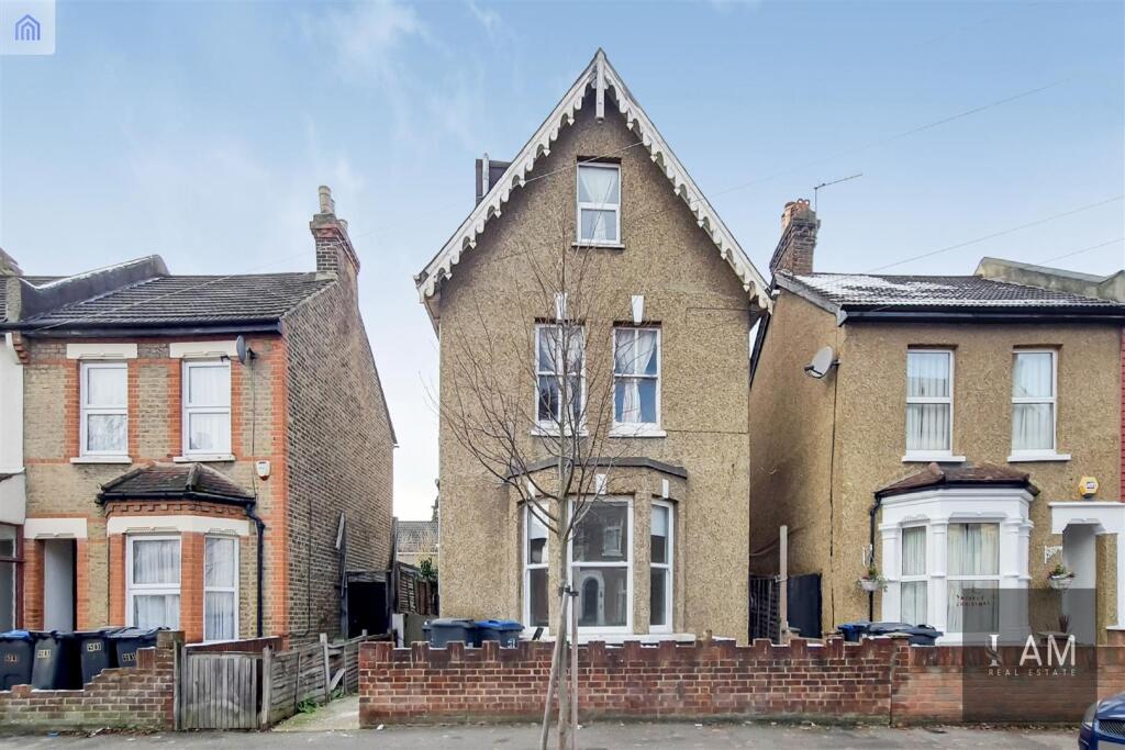 Main image of property: Selhurst New Road, London, SE25 5PU