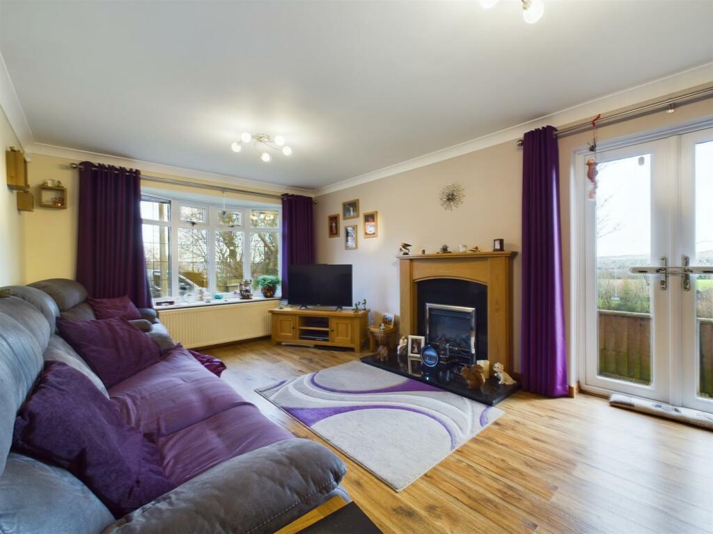 Additional property image - Willetts Drive, Halesowen, West Midlands