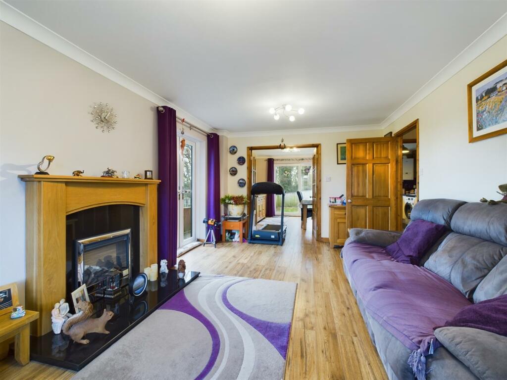 Additional property image - Willetts Drive, Halesowen, West Midlands