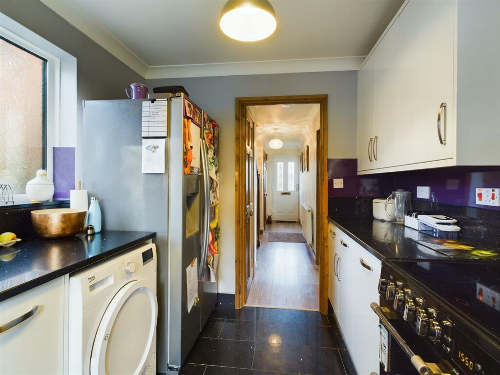 Additional property image - Willetts Drive, Halesowen, West Midlands