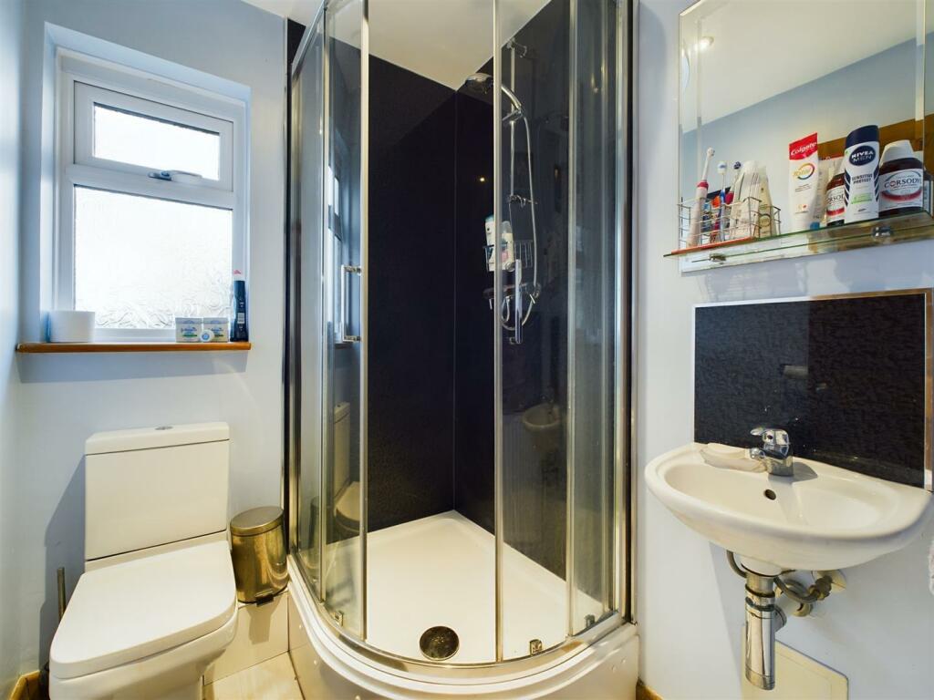 Additional property image - Willetts Drive, Halesowen, West Midlands