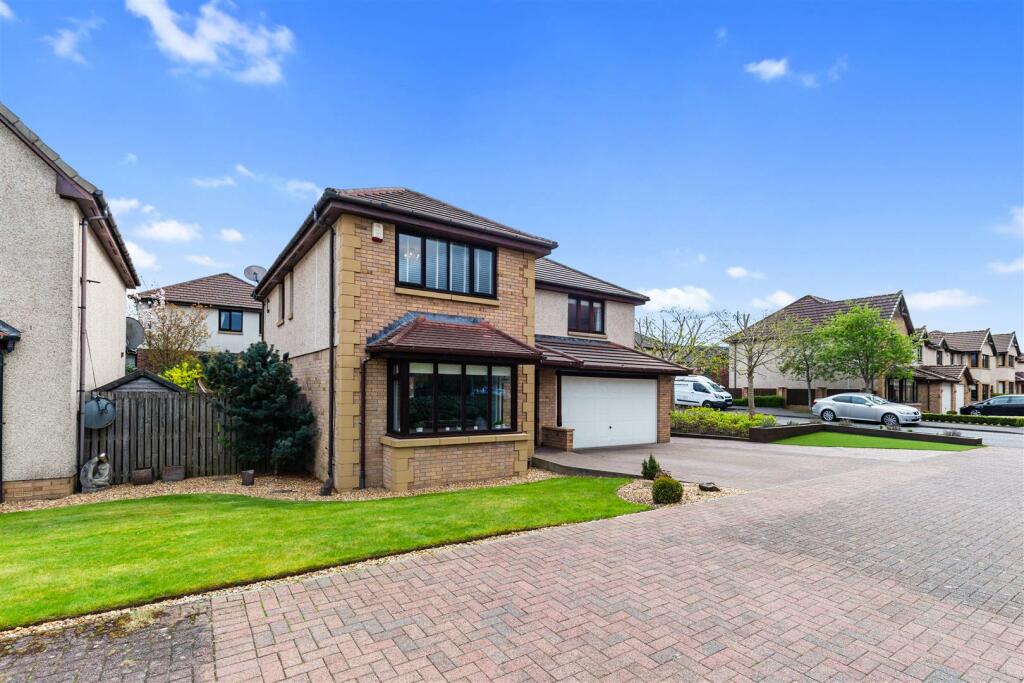 5 bedroom detached house for sale in Patrickbank Crescent, Elderslie, PA5
