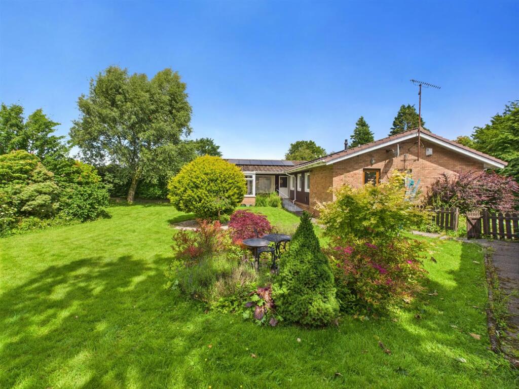 Main image of property: Glencart Grove, Kilbarchan
