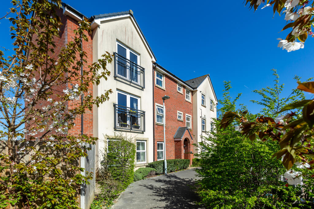 Main image of property: Flat 4, 10 St. Mawgan Street Kingsway, Quedgeley, Gloucester, Gloucestershire