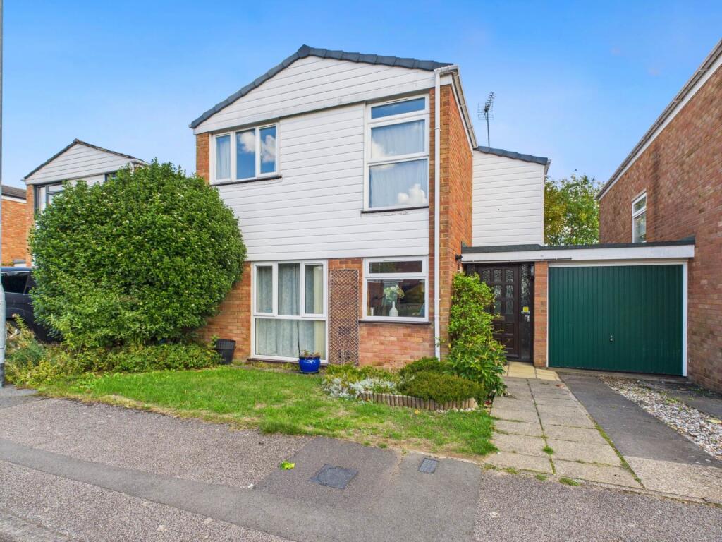 Main image of property: The Gables, Haddenham