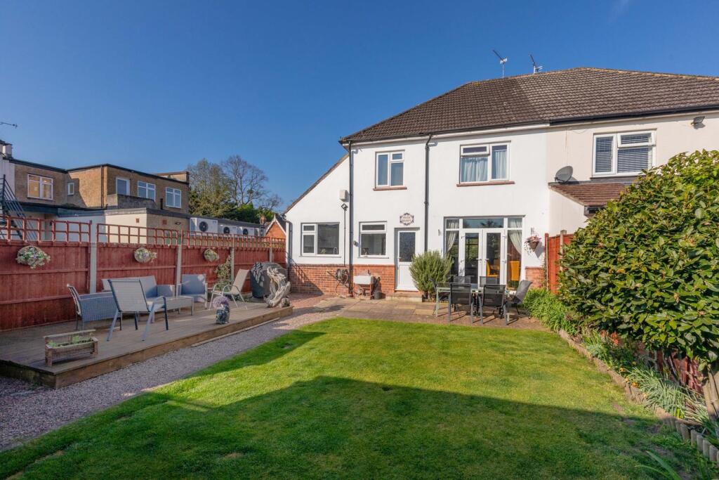 Main image of property: Ray Street, Maidenhead, SL6