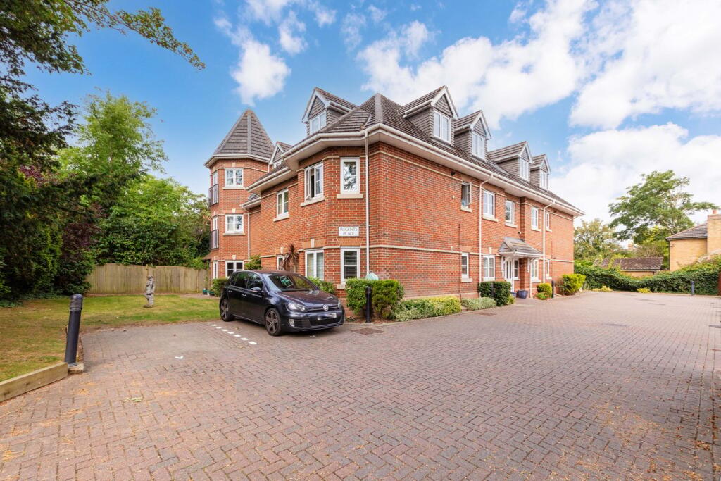 Main image of property: Bath Road, Maidenhead, Berkshire, SL6