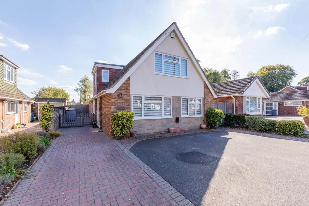 Main image of property: Fontwell Close, Maidenhead, SL6