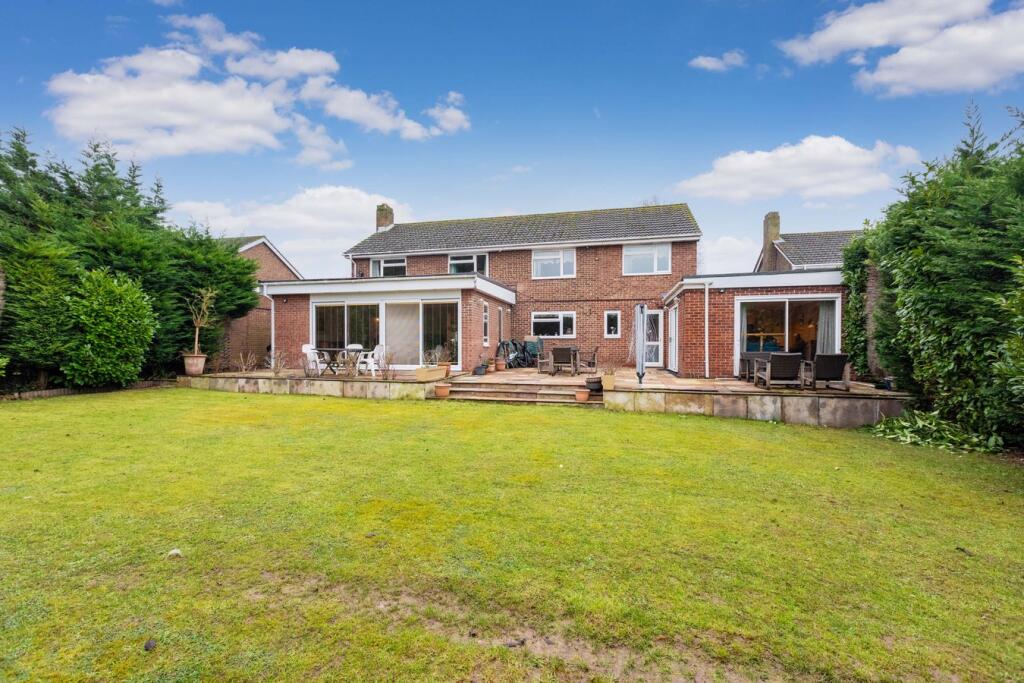 Main image of property: Switchback Road North, Maidenhead, SL6