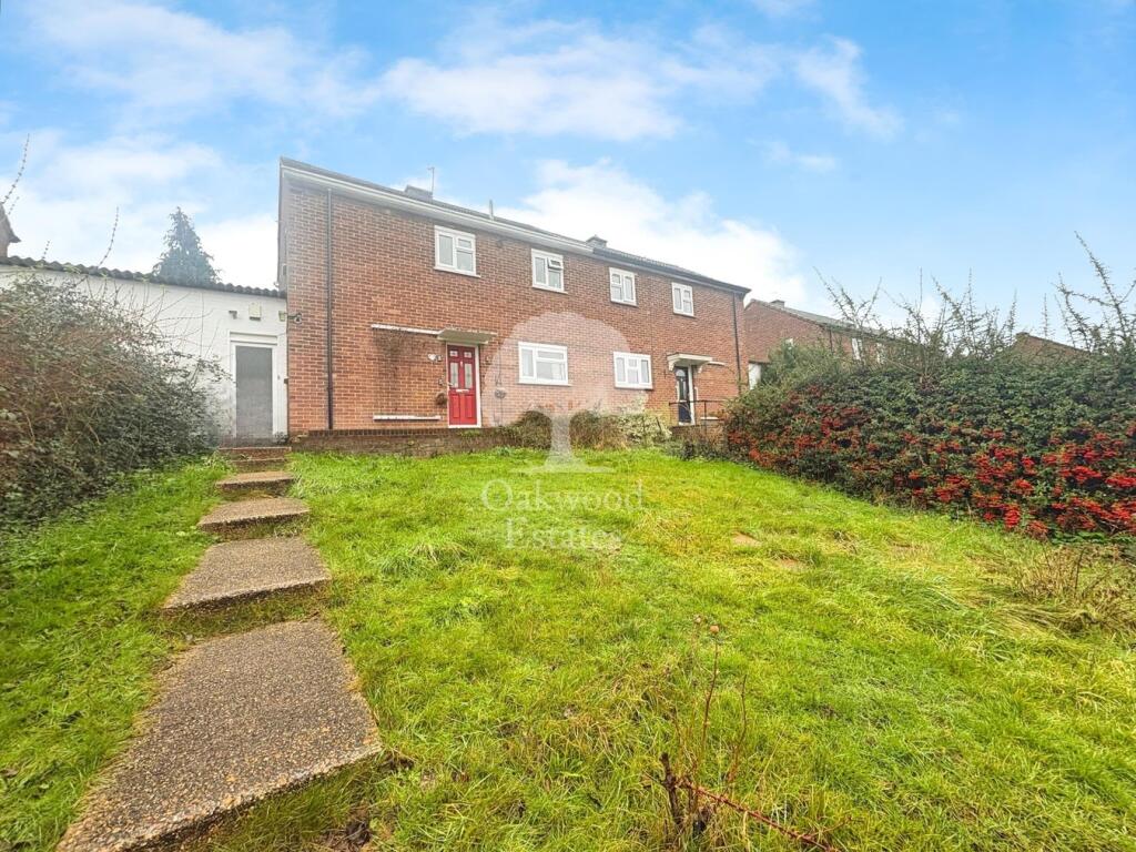Main image of property: Larchfield Road, Maidenhead, SL6
