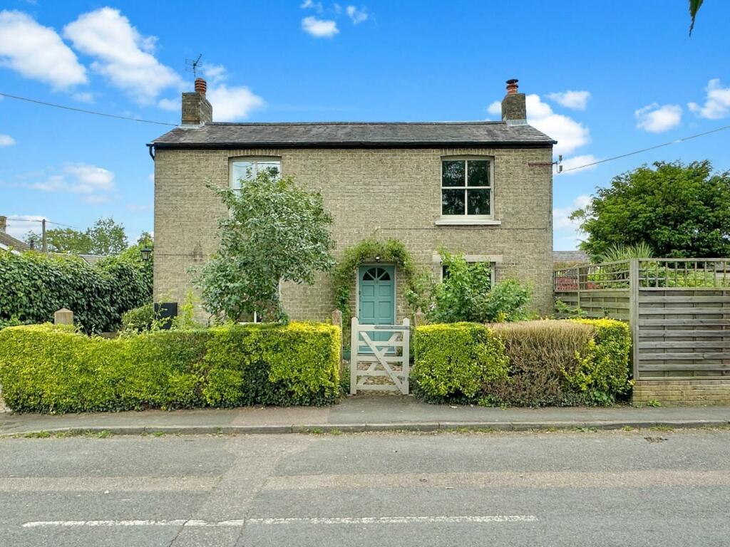 5 bedroom detached house for sale in High Street, Dry Drayton